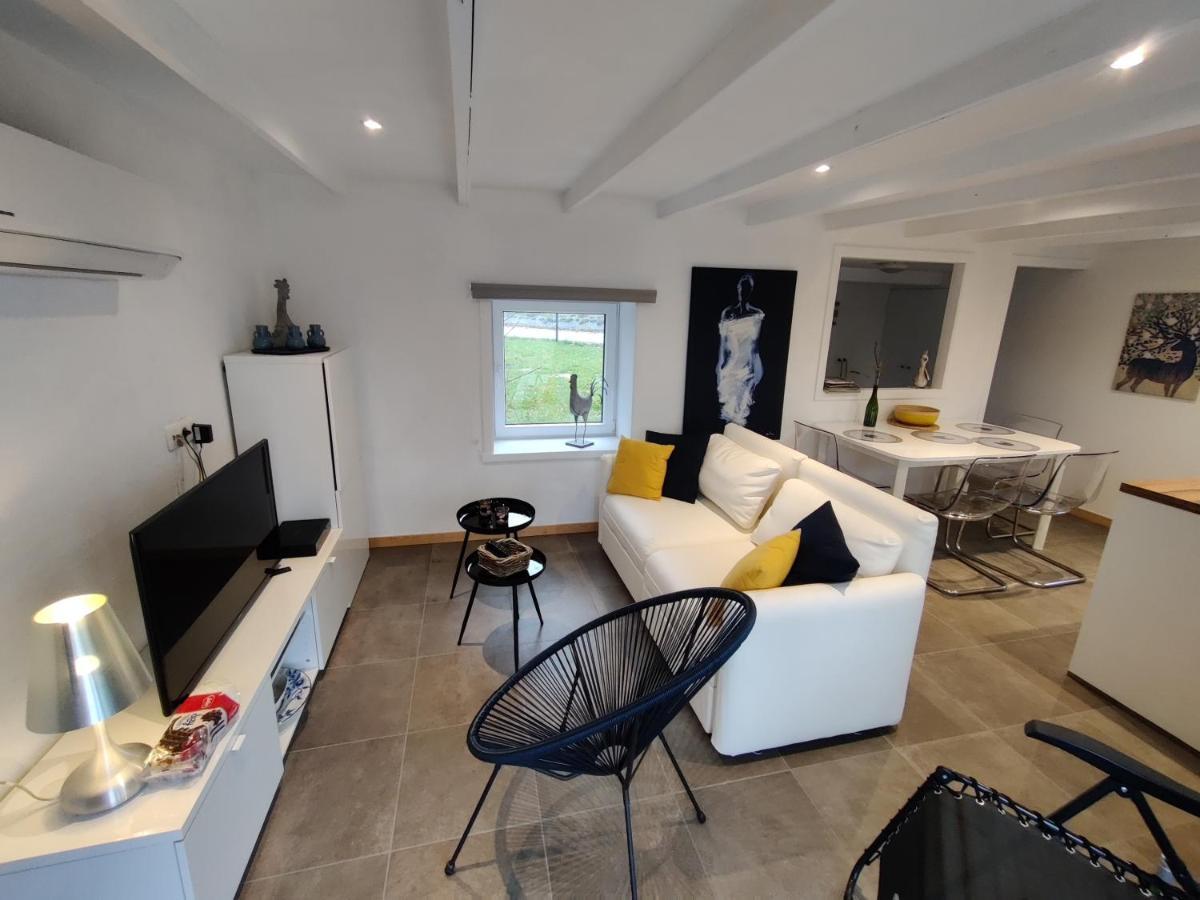 Chalet Des Sources. Wasseiges Exteriör bild